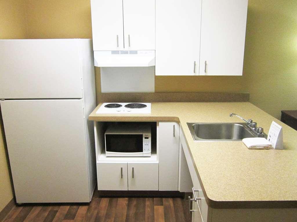 Extended Stay America Suites - Colorado Springs - West Room photo