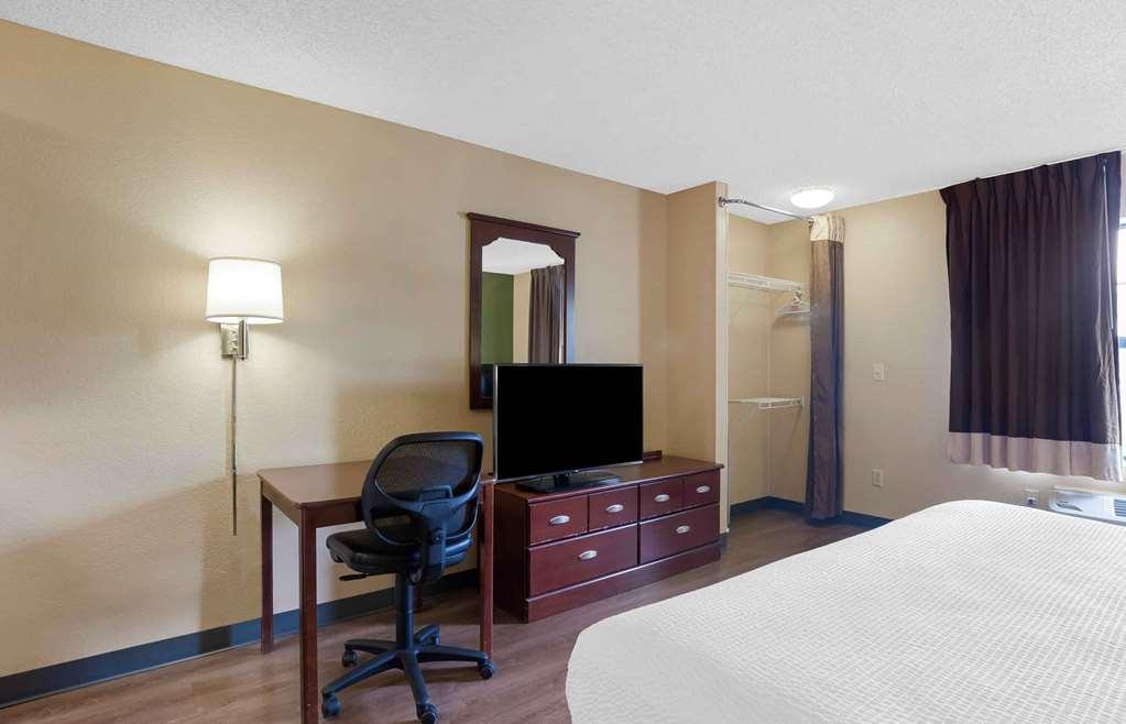 Extended Stay America Suites - Colorado Springs - West Room photo